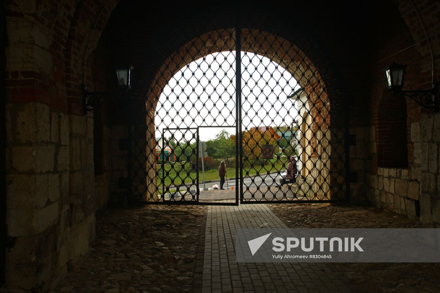 Gate of St. Nicholas Tower of Zaraisk Kremlin