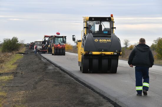 Russia Ukraine Military Operation Road Construction