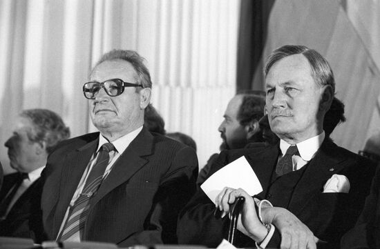 Third national conference of USSR-West Germany Society