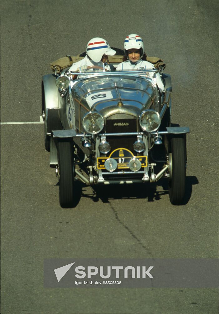 International rally of vintage cars and motorcycles in Riga