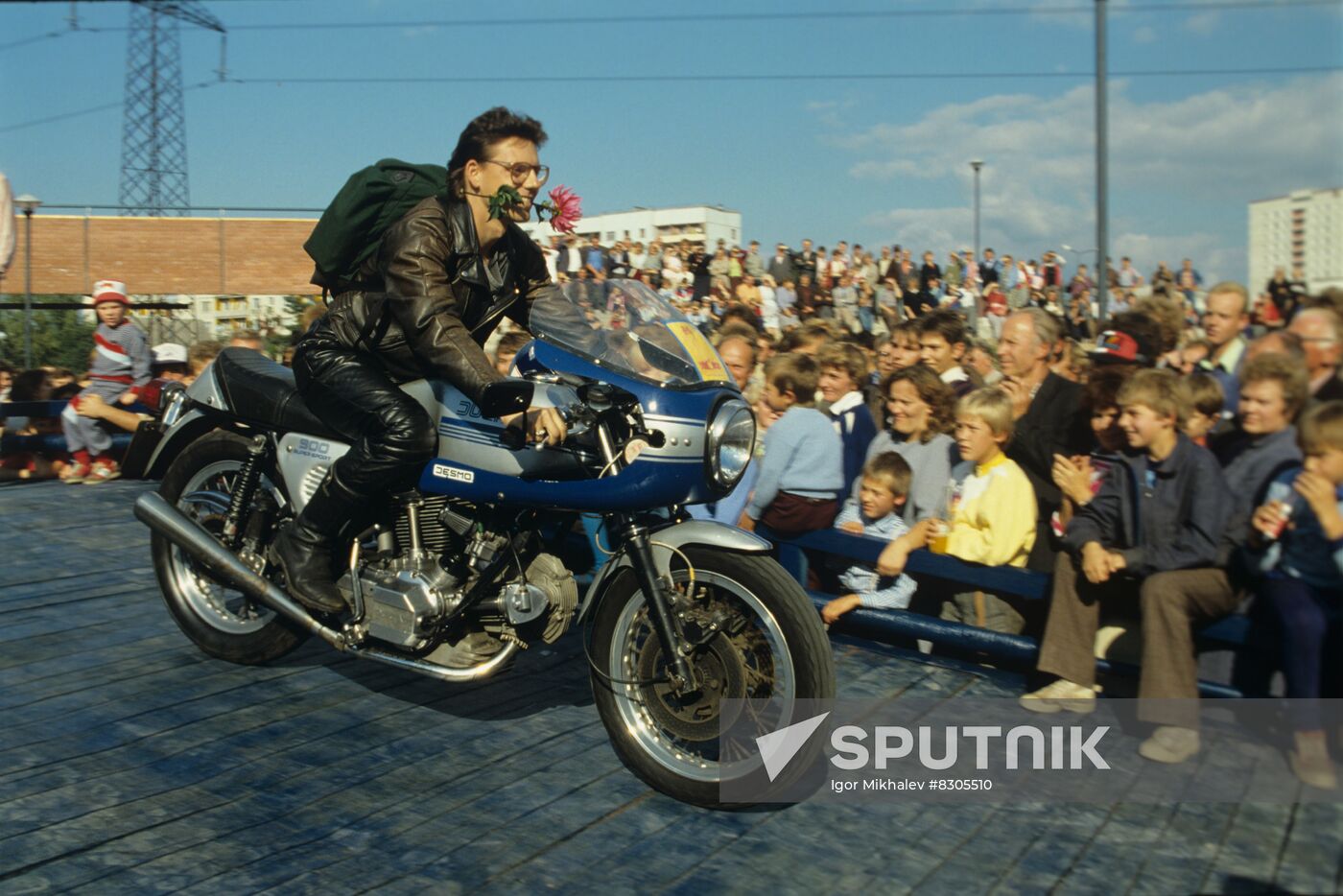 International rally of vintage cars and motorcycles in Riga