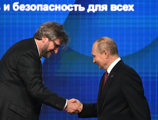Russia Putin Valdai Discussion Club
