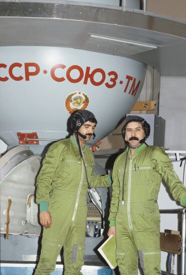 Soyuz TM-6