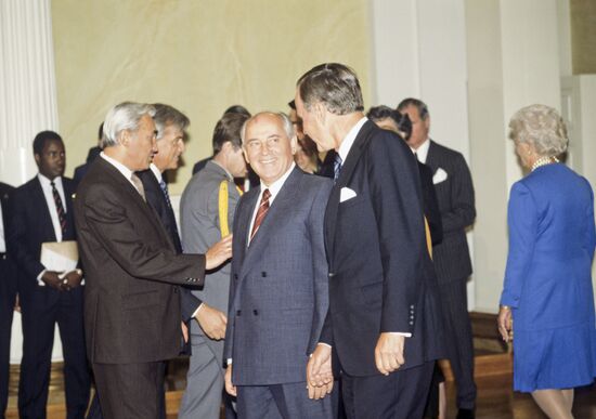 Mikhail Gorbachev and George W. Bush during 1990 summit in Helsinki