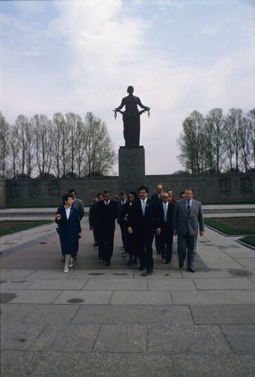 Union of Brazilian Municipal Deputies delegation visits Soviet Union