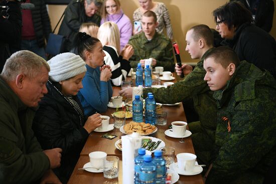 Russia Ukraine Military Operation POW Exchange