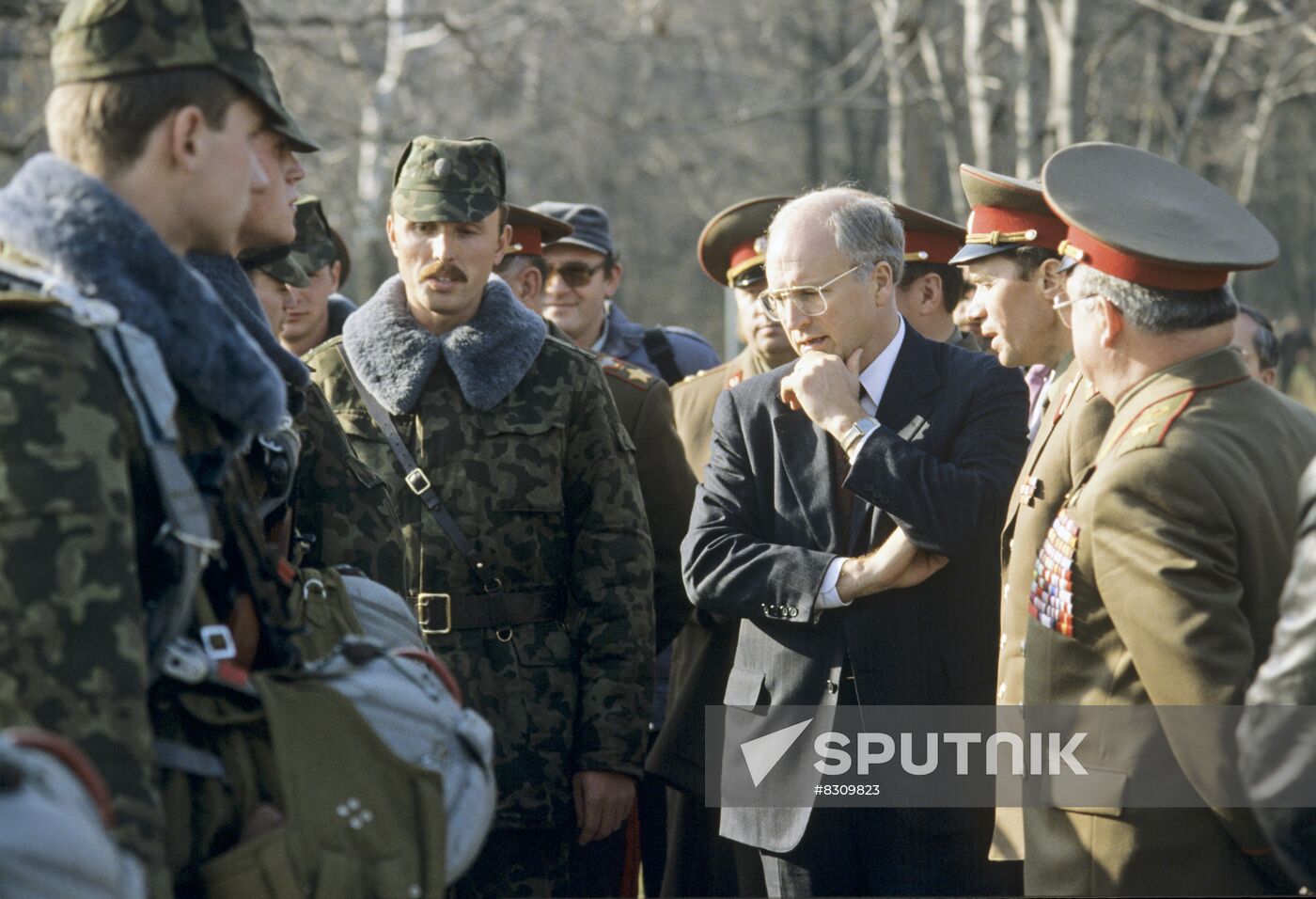 US Secretary of Defense Richard Cheney in the USSR