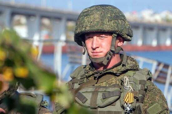 Russia Ukraine Military Operation Pontoneers