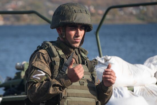 Russia Ukraine Military Operation Pontoneers