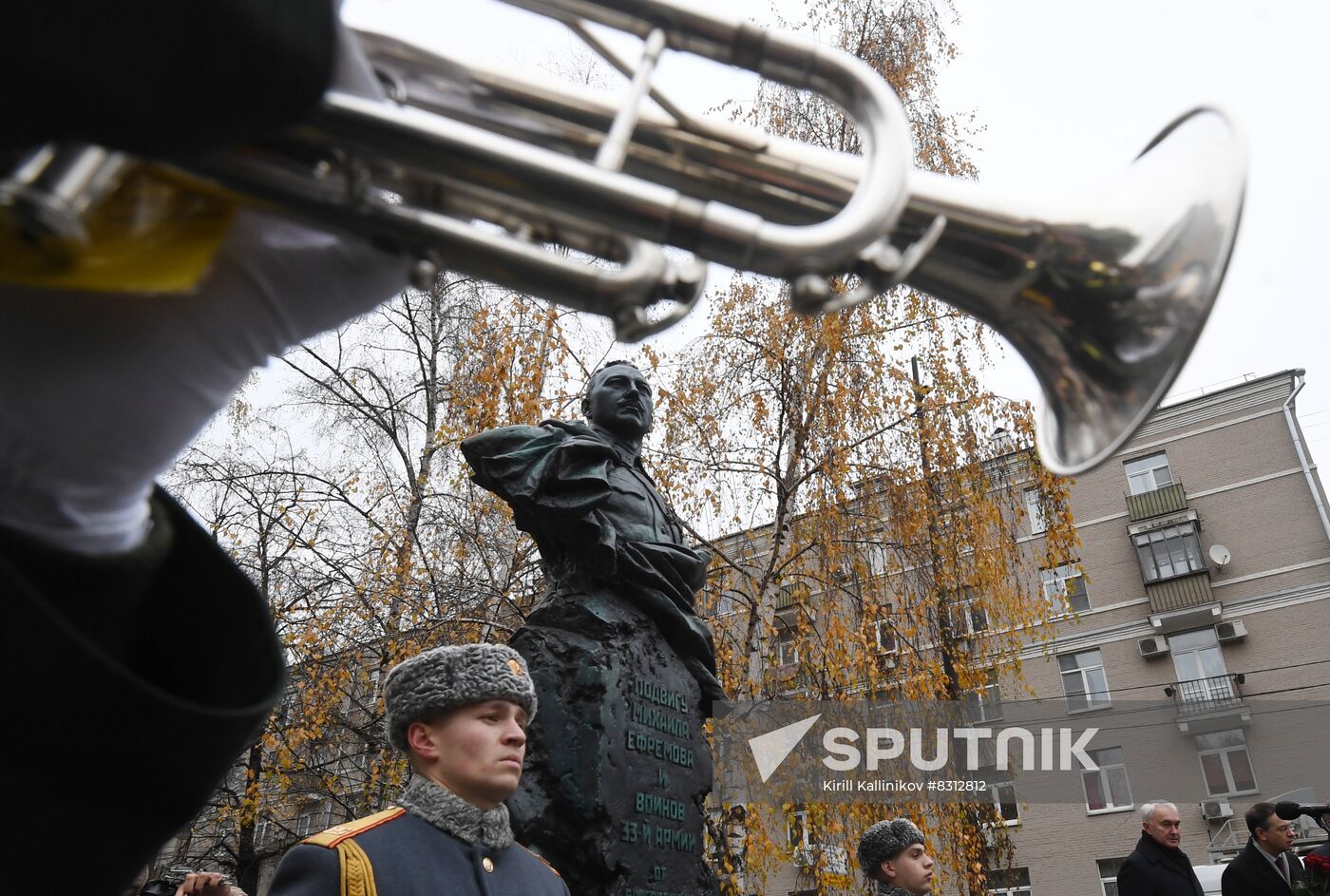 Russia WWII Soviet Commander Monument
