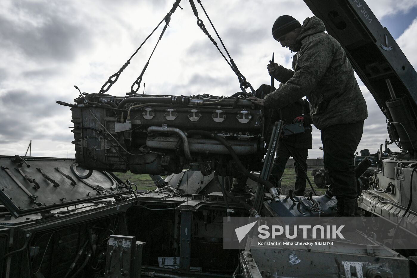 Russia Ukraine Military Operation Repair Unit