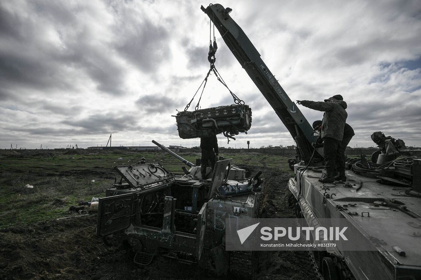 Russia Ukraine Military Operation Repair Unit