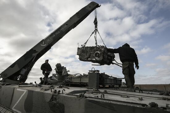 Russia Ukraine Military Operation Repair Unit