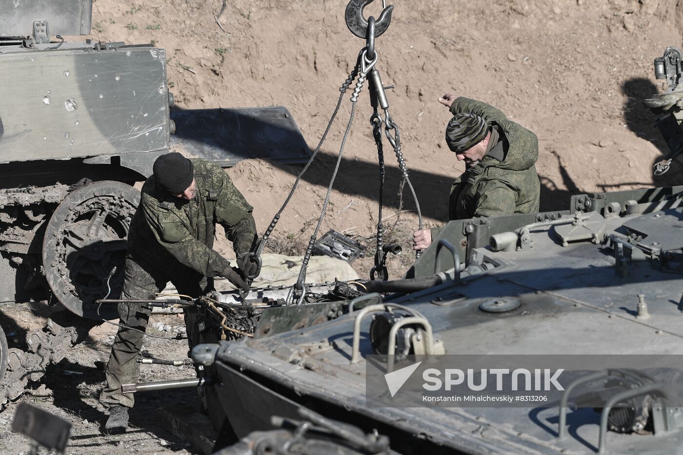 Russia Ukraine Military Operation Repair Unit