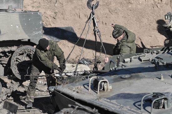 Russia Ukraine Military Operation Repair Unit