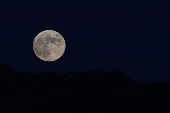 Russia Total Lunar Eclipse