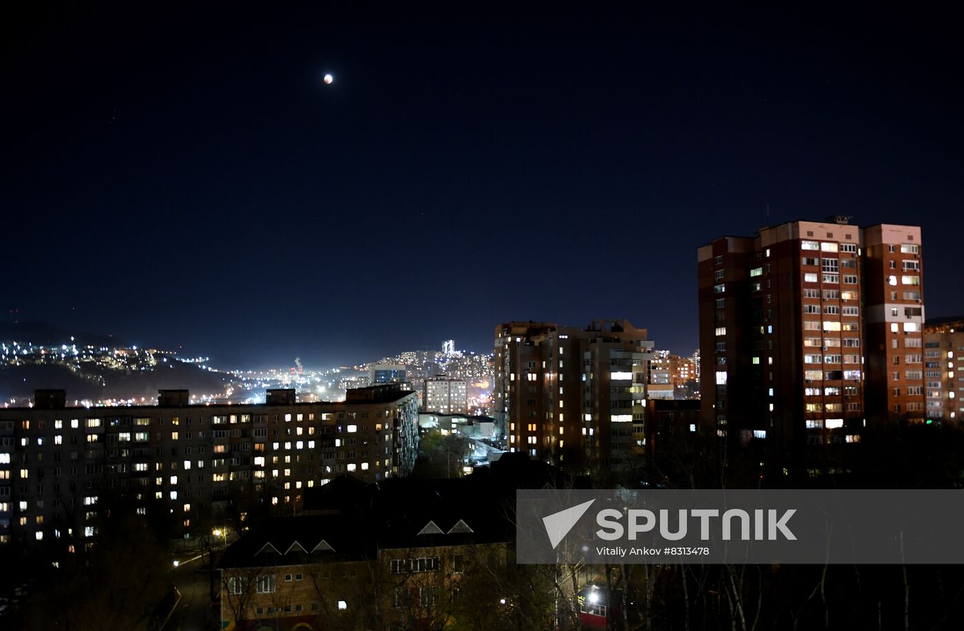 Russia Total Lunar Eclipse