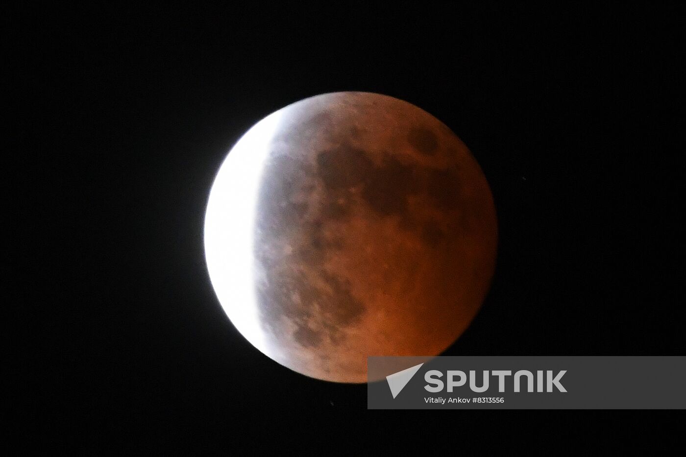 Russia Total Lunar Eclipse