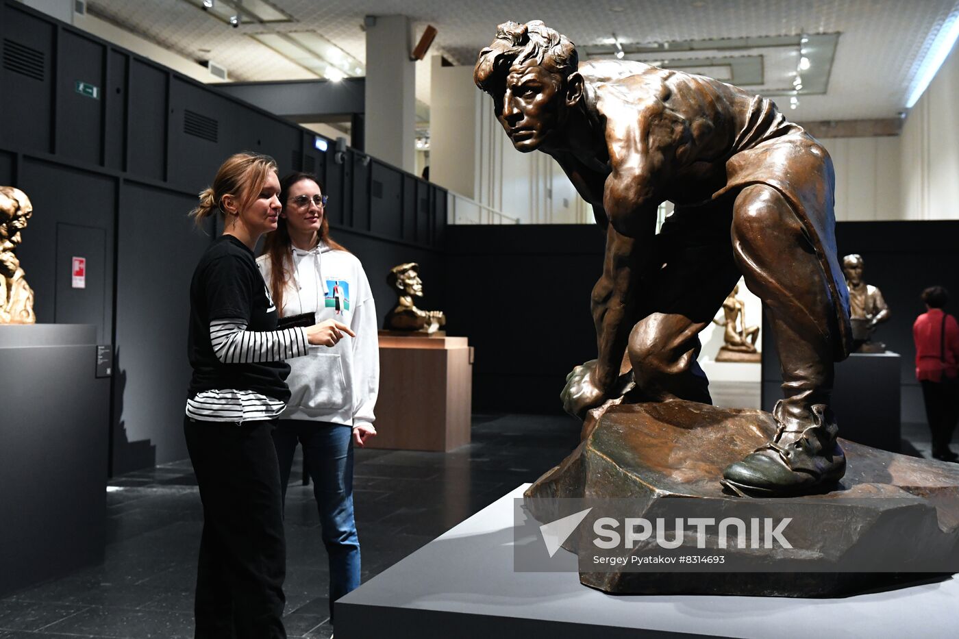 Russia Sculpture Art Shadr Exhibition
