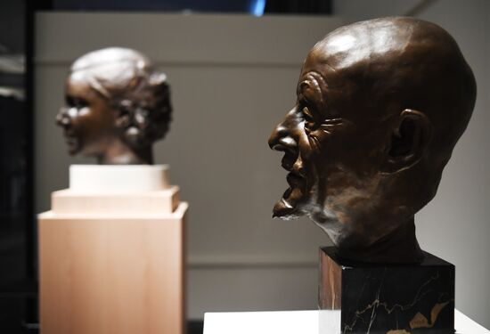 Russia Sculpture Art Shadr Exhibition