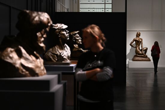 Russia Sculpture Art Shadr Exhibition