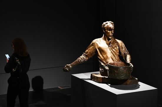 Russia Sculpture Art Shadr Exhibition