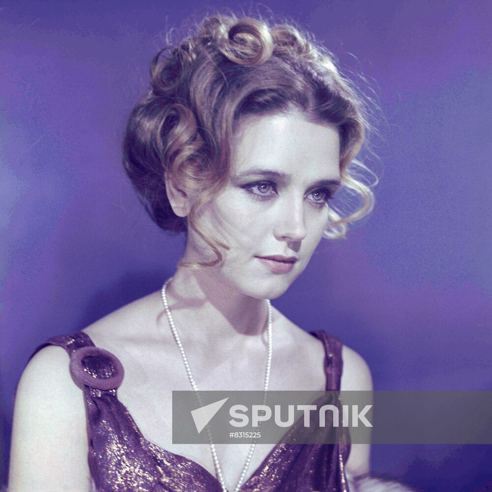 Irina Alfyorova plays leading role in The Road to Calvary