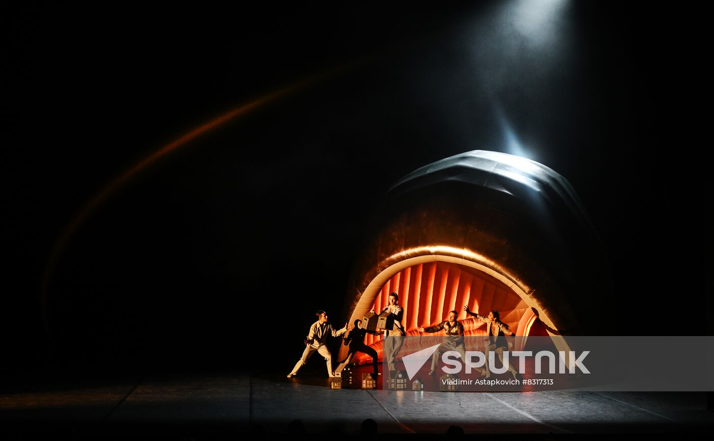 Russia Ballet Labyrinth Project