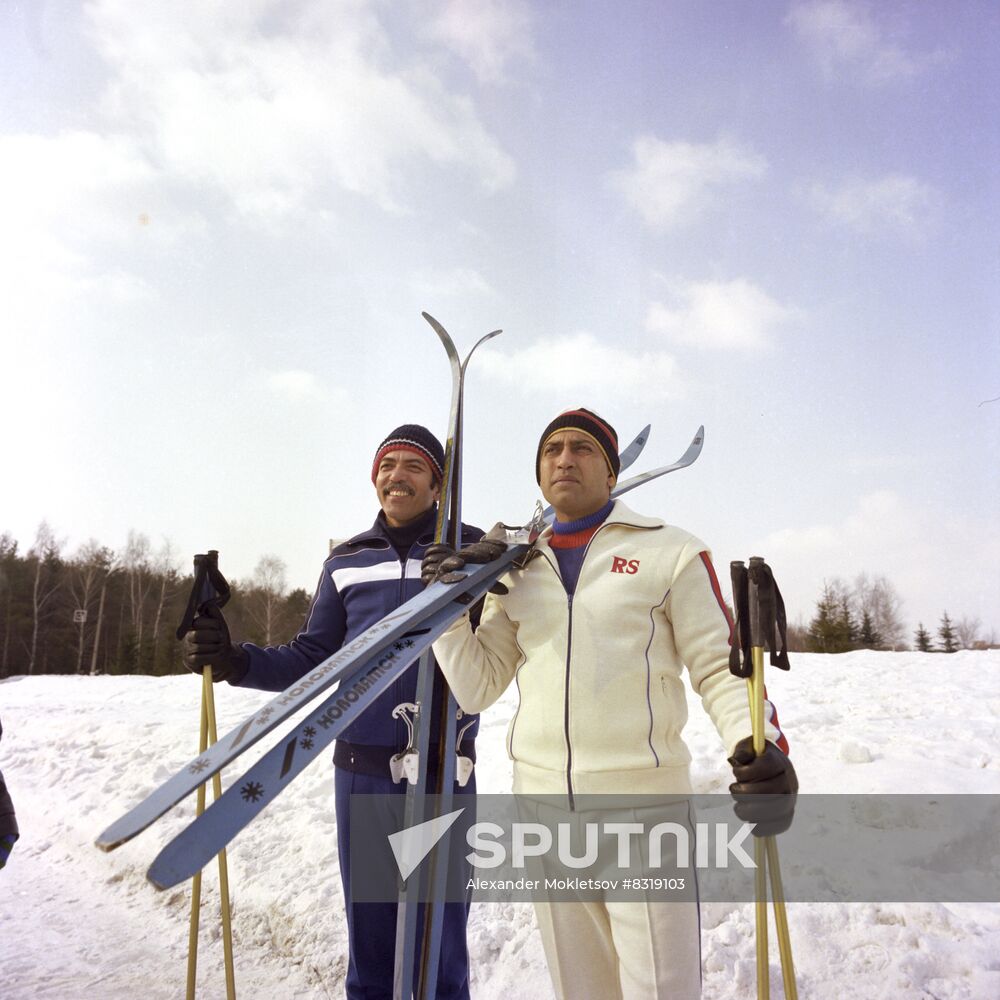 From right: Indian cosmonauts Rakesh Sharma and Ravish Malhotra