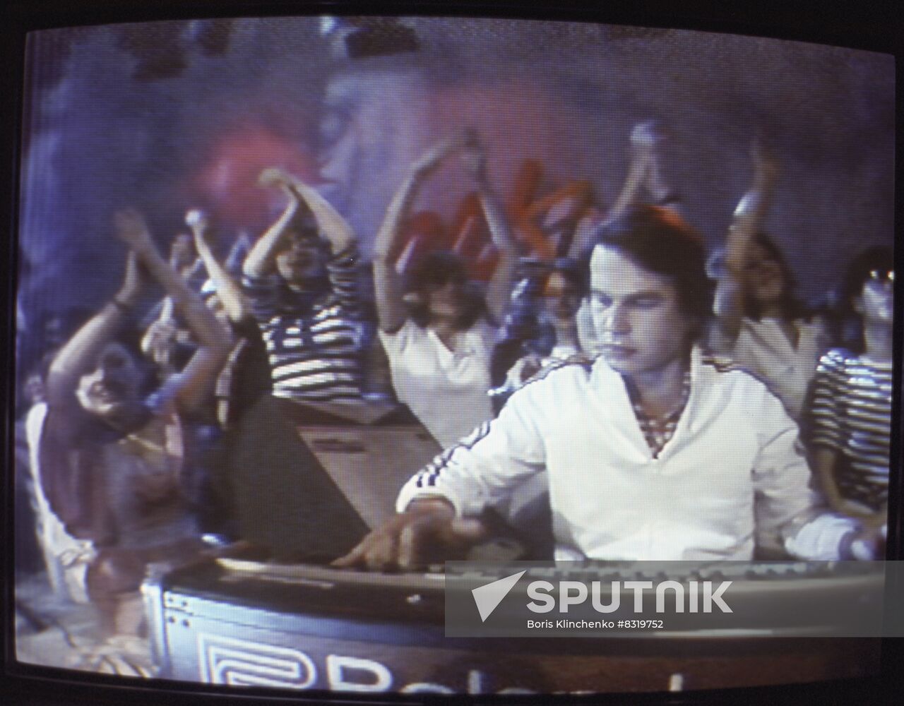 1983 Moscow-Space-California teleconference