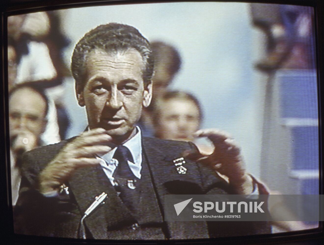 1983 Moscow-Space-California teleconference
