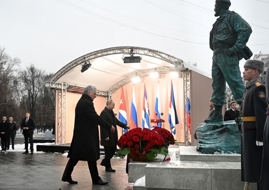 Russia Cuba Monument Unveiling