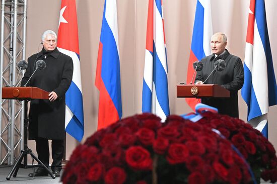 Russia Cuba Monument Unveiling