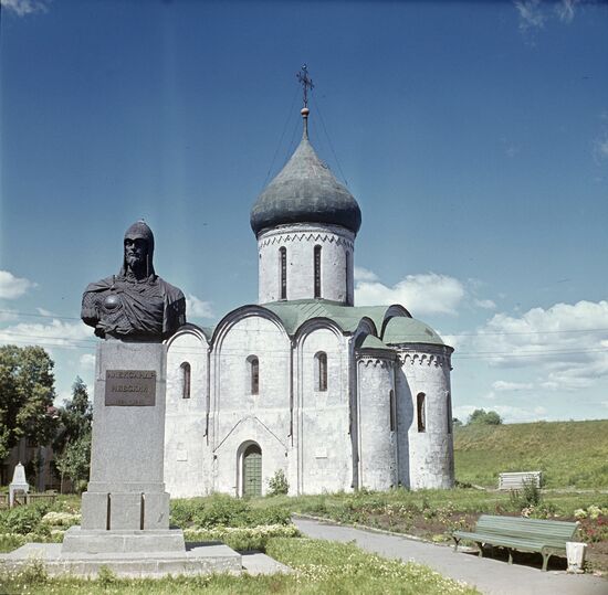 Monument to Alexander Nevsky in Pereyaskavl-Zalessky