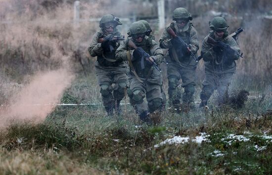 Russia Defence Marines Psychological Obstacle Course