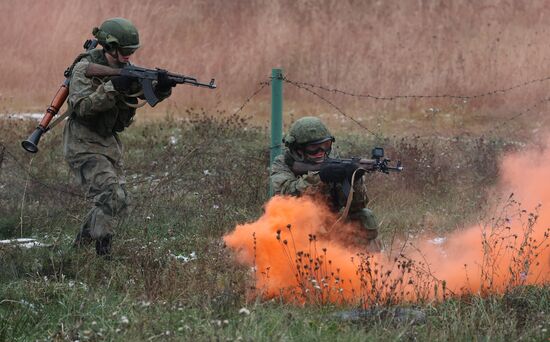 Russia Defence Marines Psychological Obstacle Course