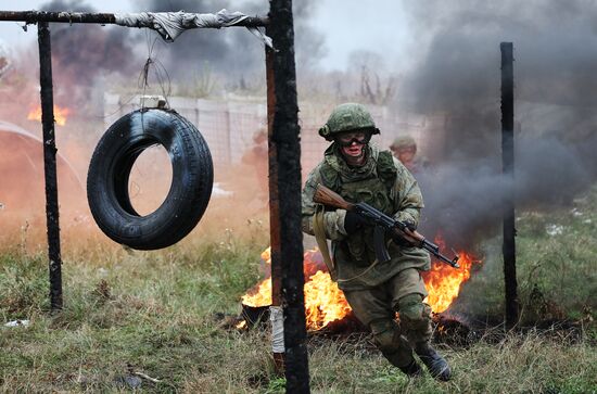 Russia Defence Marines Psychological Obstacle Course