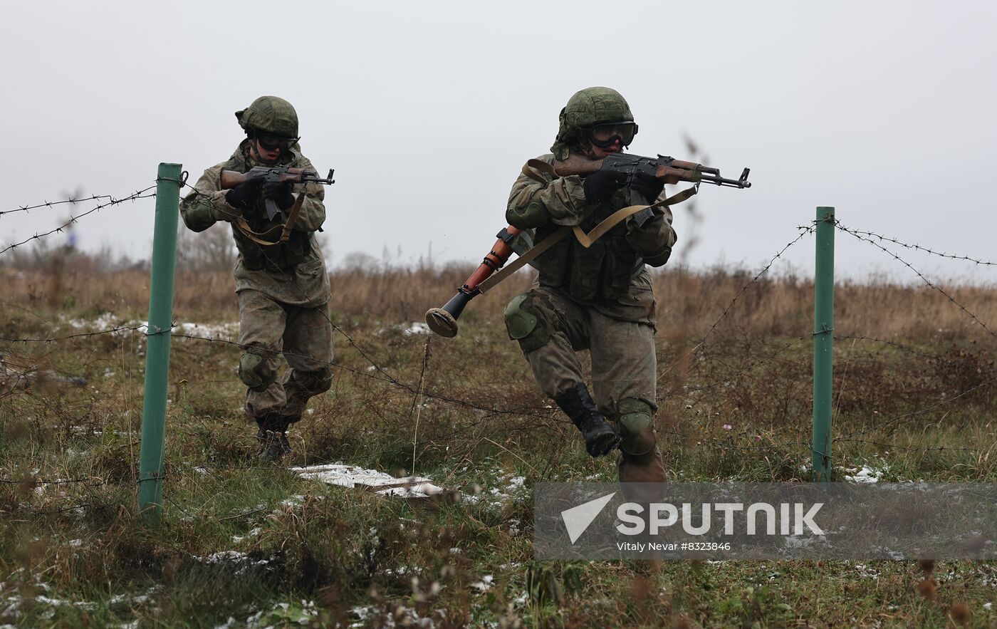 Russia Defence Marines Psychological Obstacle Course