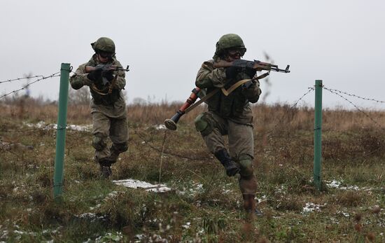 Russia Defence Marines Psychological Obstacle Course