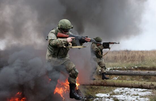 Russia Defence Marines Psychological Obstacle Course