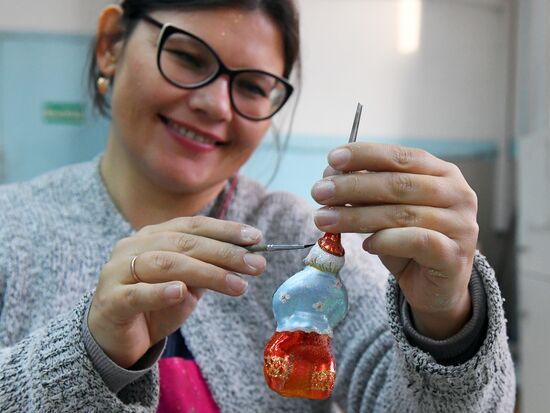 Russia New Year Season Preparations