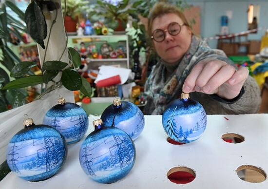 Russia New Year Season Preparations