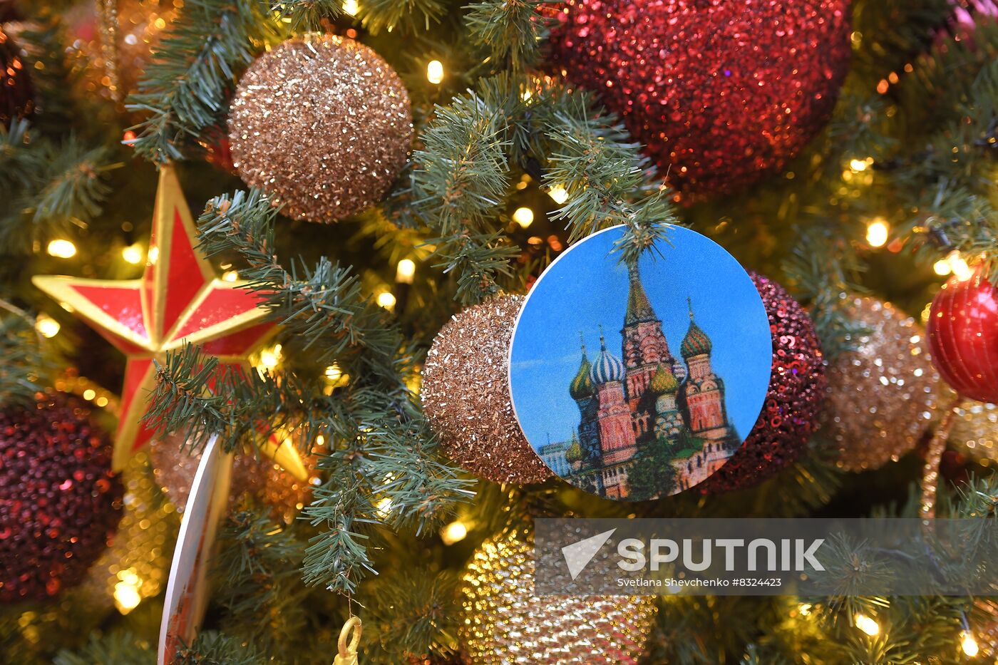 Russia New Year Season Preparations