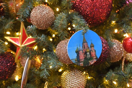 Russia New Year Season Preparations