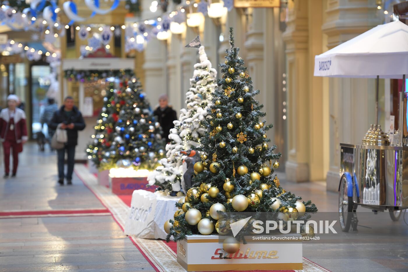 Russia New Year Season Preparations