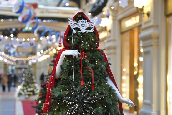 Russia New Year Season Preparations