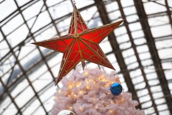 Russia New Year Season Preparations