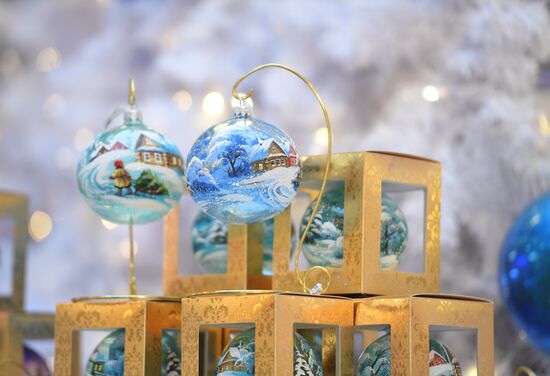 Russia New Year Season Preparations