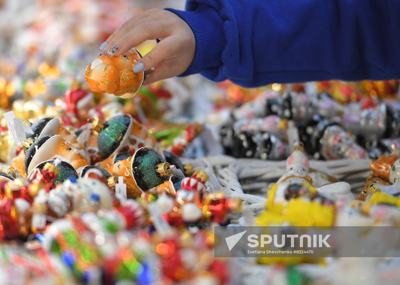 Russia New Year Season Preparations