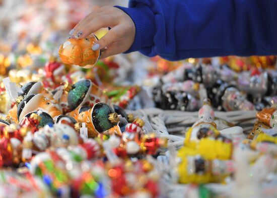Russia New Year Season Preparations